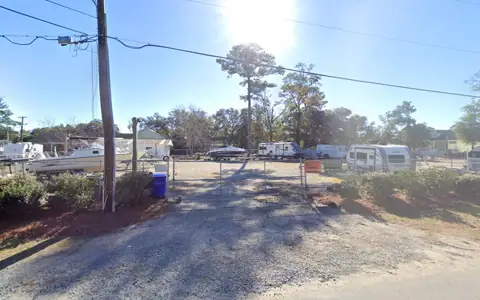 12th Street Boat, Trailer, & RV Storage photo 2