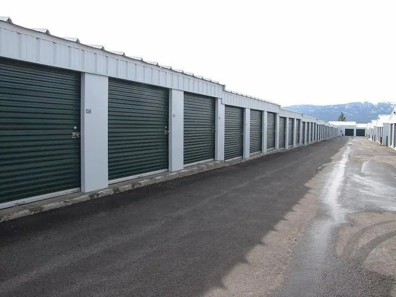 Skyline Self-Storage Boat & RV, RV storage in Susanville
