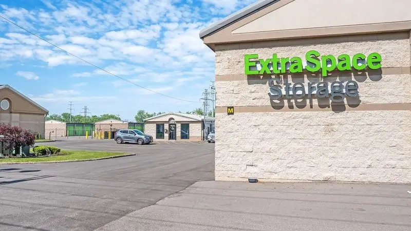 Extra Space Storage, RV storage in West Seneca