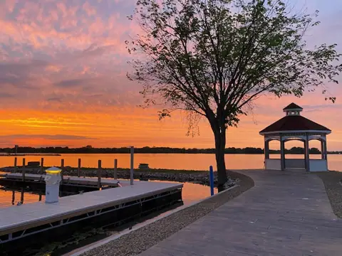 Sunburst Harbor Marina photo 3