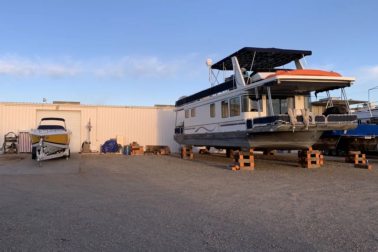 Anchors Away Boat & RV Storage, RV storage in Page