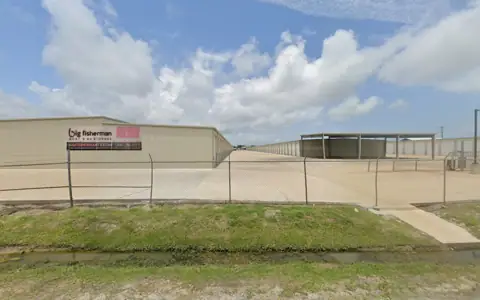 Big Fisherman Boat & RV Storage - Port O'Connor photo 2