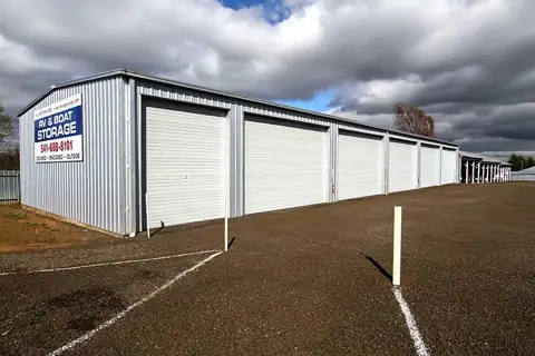 Fern Ridge RV and Boat Storage in Junction City, OR
