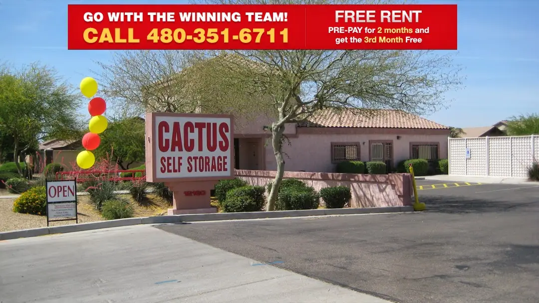 Cactus Self Storage, RV storage in Glendale