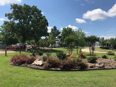 North Shore Landing RV Park, Cabins and Guest House photo 3