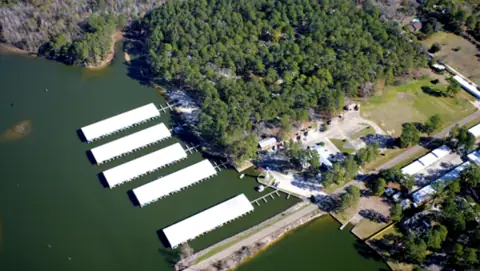 Stow-A-Way Marina and RV Park in Willis, TX