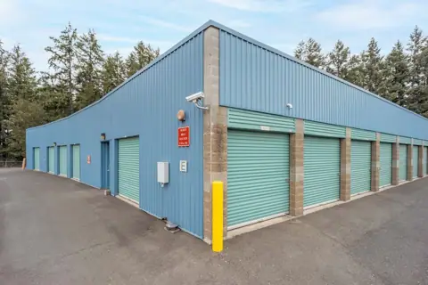 Dupont Heated Self Storage photo 3