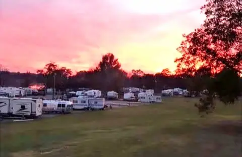 Sunset Cove RV Park and Boat Storage photo 3