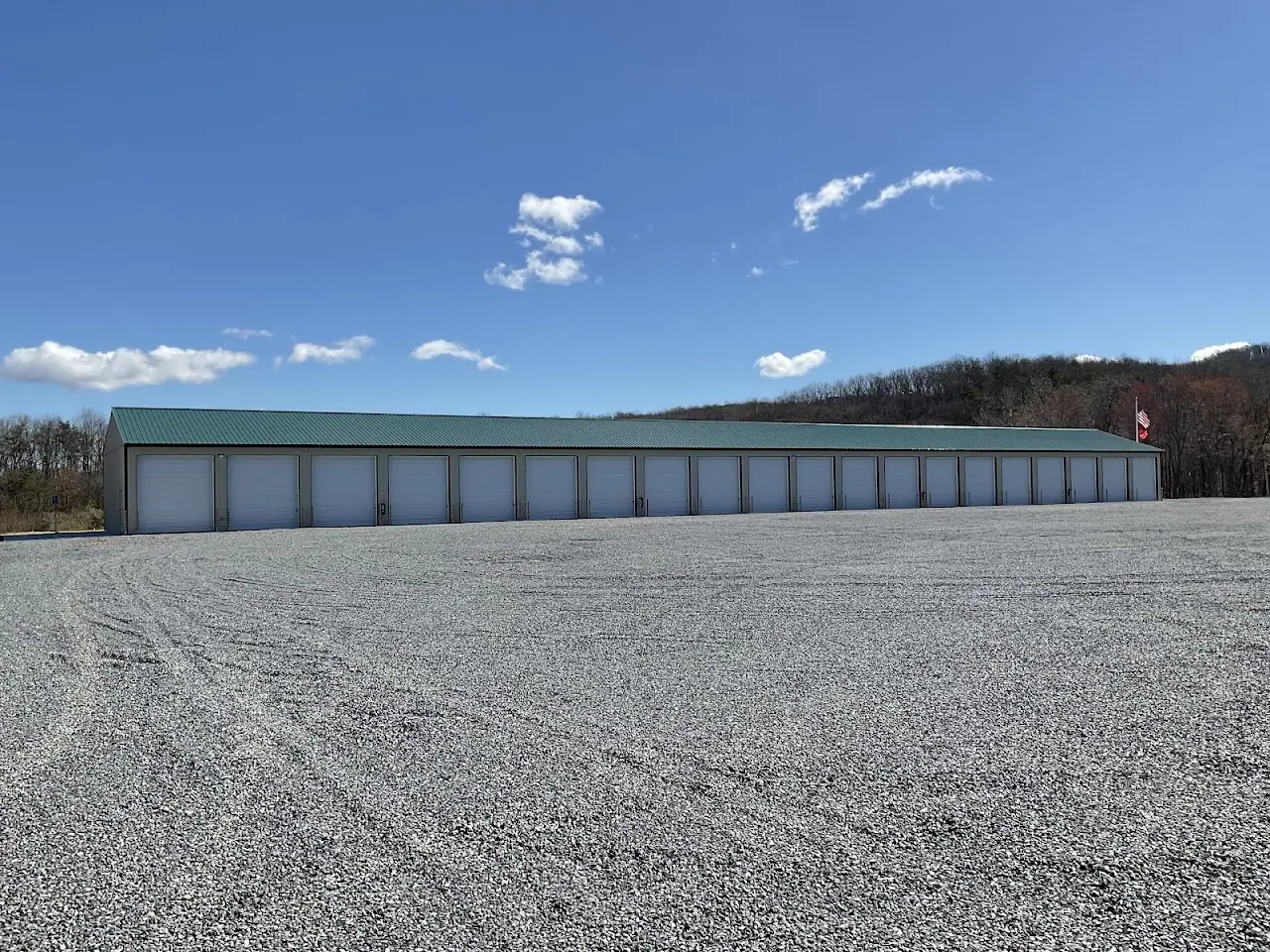 Mid Ridge Boat and RV Storage, RV storage in James Creek