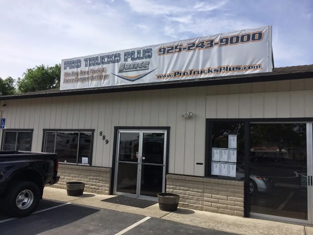 Pro Trucks Plus Campers & Trailers, RV storage in Livermore