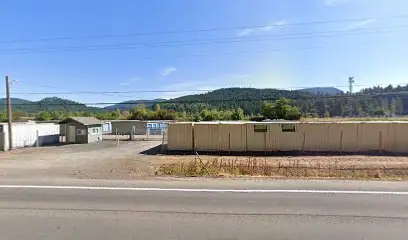Oakridge/Highway 58 RV & Self in Oakridge, OR