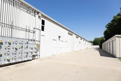 MR Self Storage Group in Normal, IL