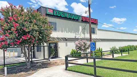 Lockaway Storage in New Braunfels, TX