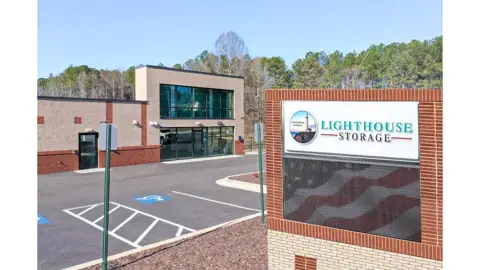 Lighthouse Storage photo 2