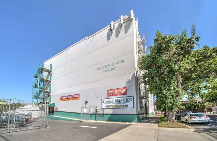 21st and R Self Storage, RV storage in Sacramento