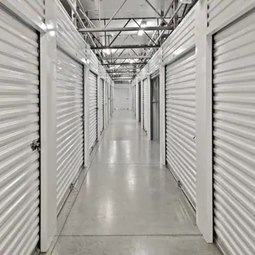 DE Storage Seaford photo 2