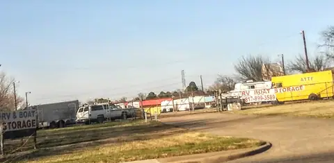 Tutt's RV and Boat Storage in Arlington, TX