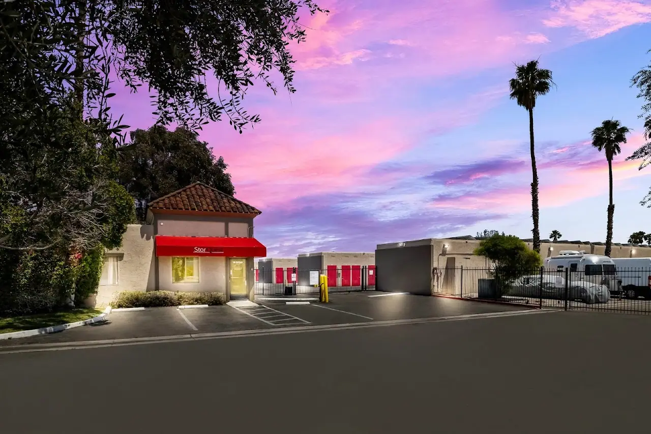 StorQuest Self Storage, RV storage in Palm Springs