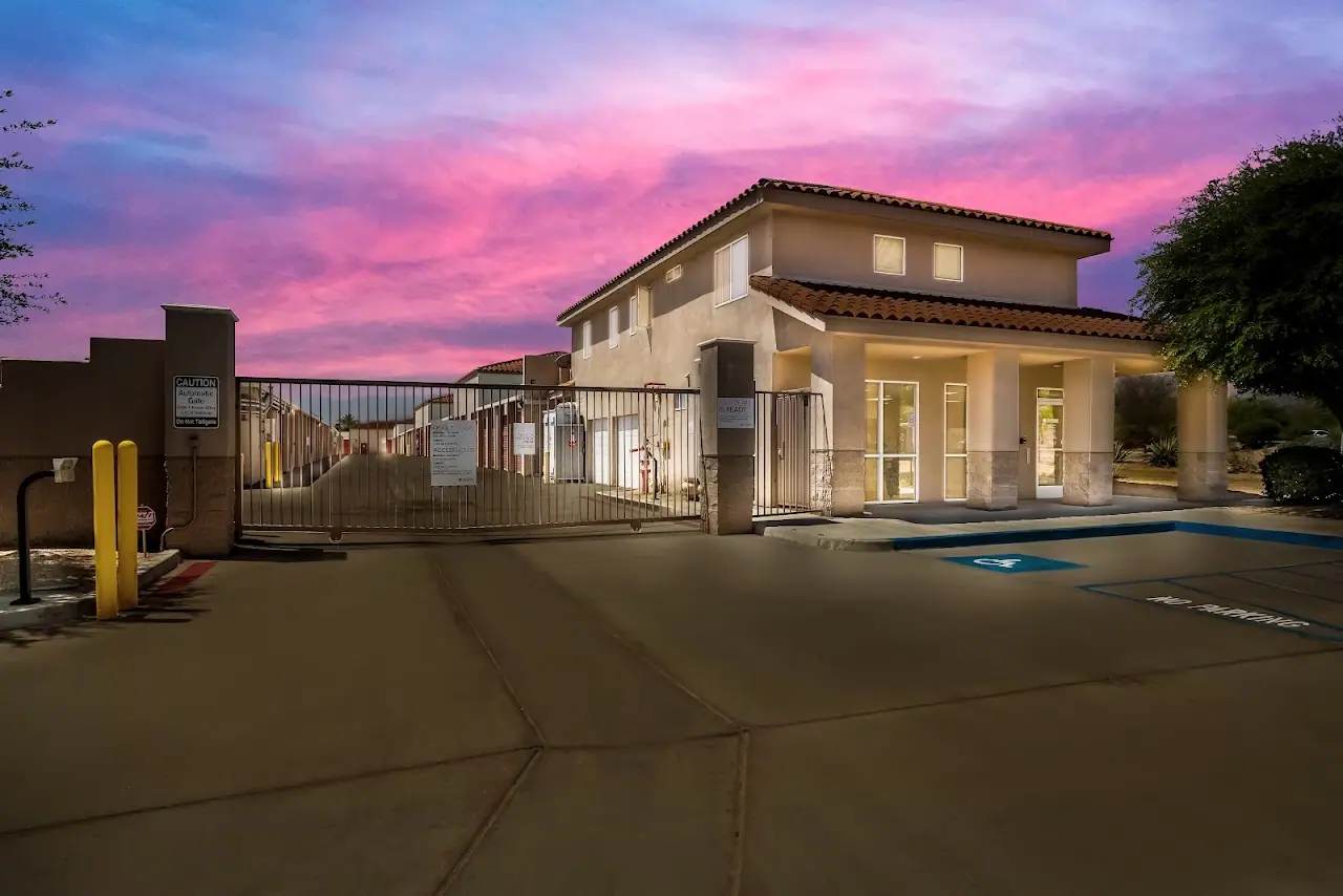 StorQuest Self Storage, RV storage in La Quinta
