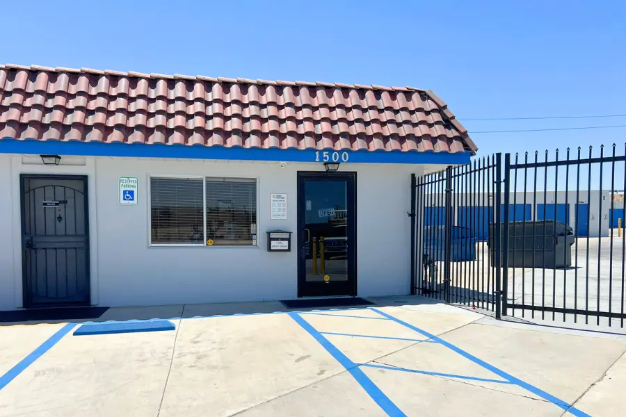 Hello Storage Barstow, RV storage in Barstow