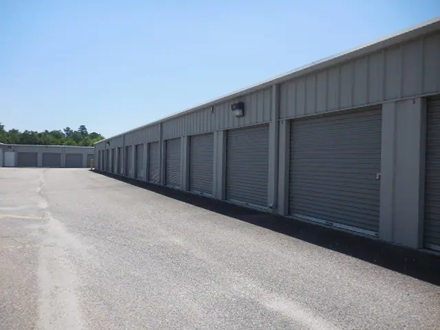 Ample Storage Center, RV storage in Chester