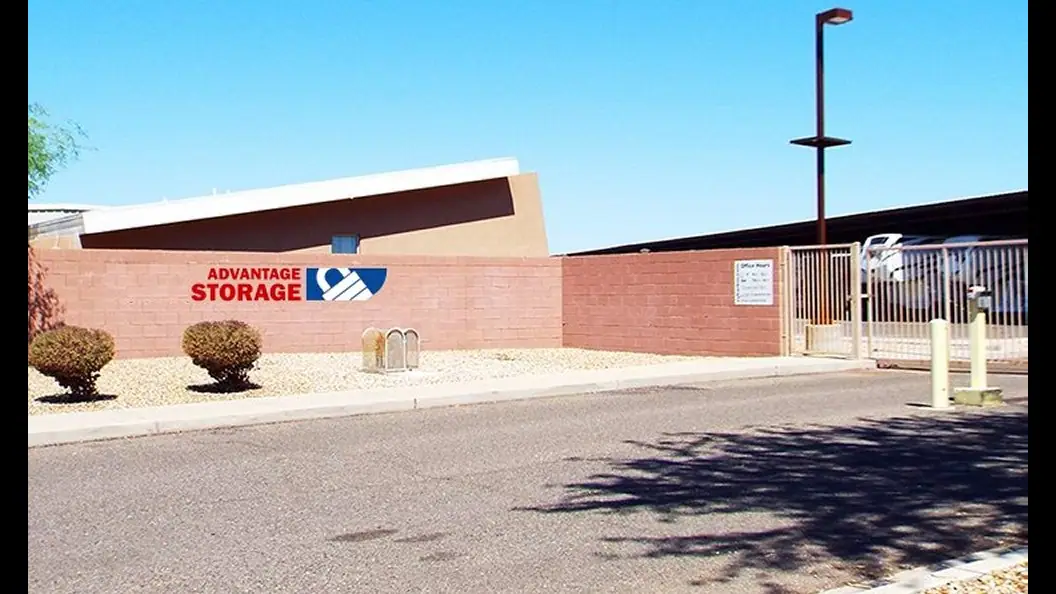Advantage Storage, RV storage in Surprise