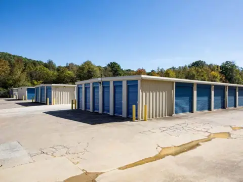 Dews Pond Storage photo 2