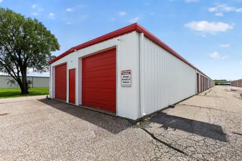 Storage Rentals of America photo 2