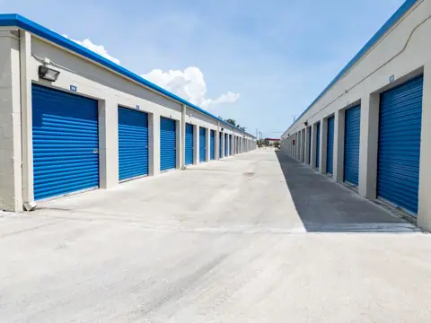 StoreRight Self Storage photo 2