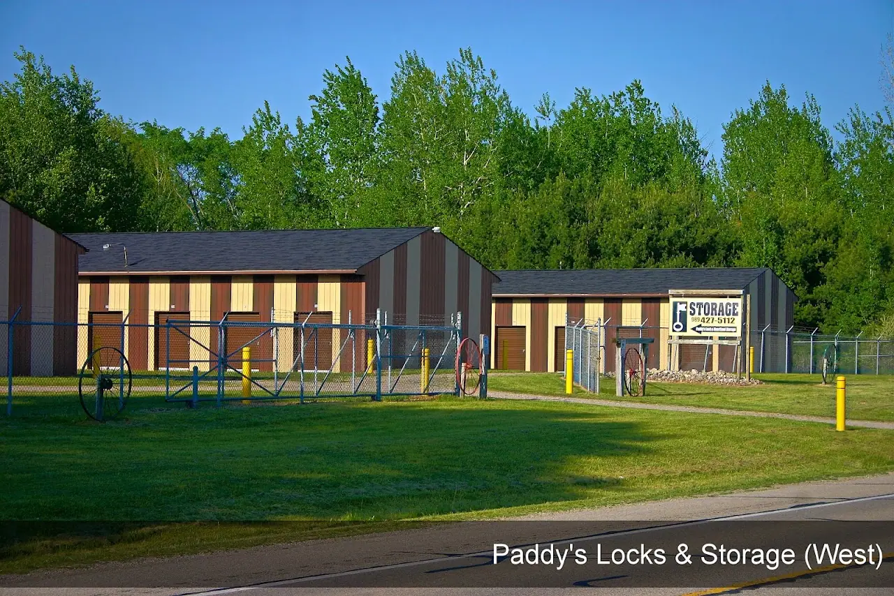 Paddy's Locks & Storage (West), RV storage in Six Lakes