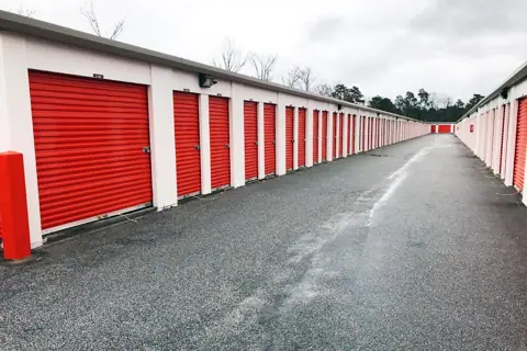 Public Storage photo 2