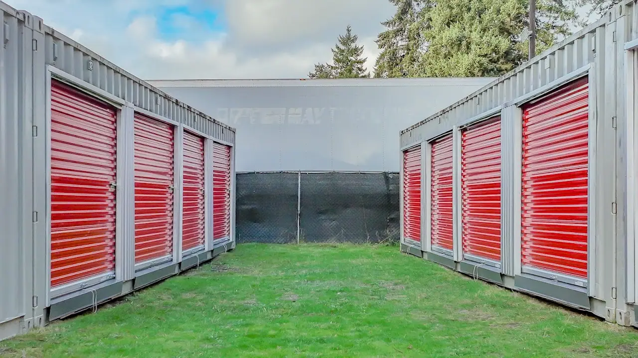 Rocket Self-Storage & Mobile Home Park, RV storage in Spanaway