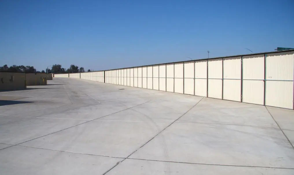 Derrel's Mini Storage, RV storage in Fresno