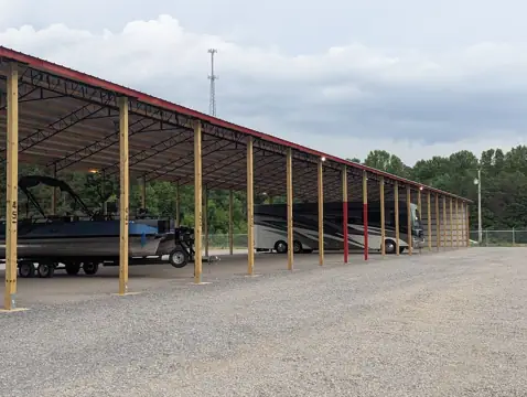 RED PEPPER COVERED RV & BOAT STORAGE photo 3