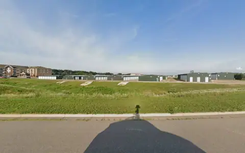 Northern Land Mini Storage - Spakenburg Road photo 2