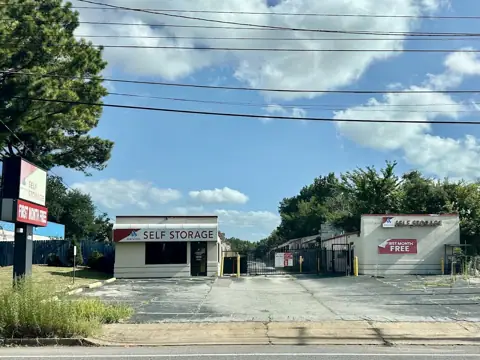 Devon Self Storage Memphis, Tennessee photo 2