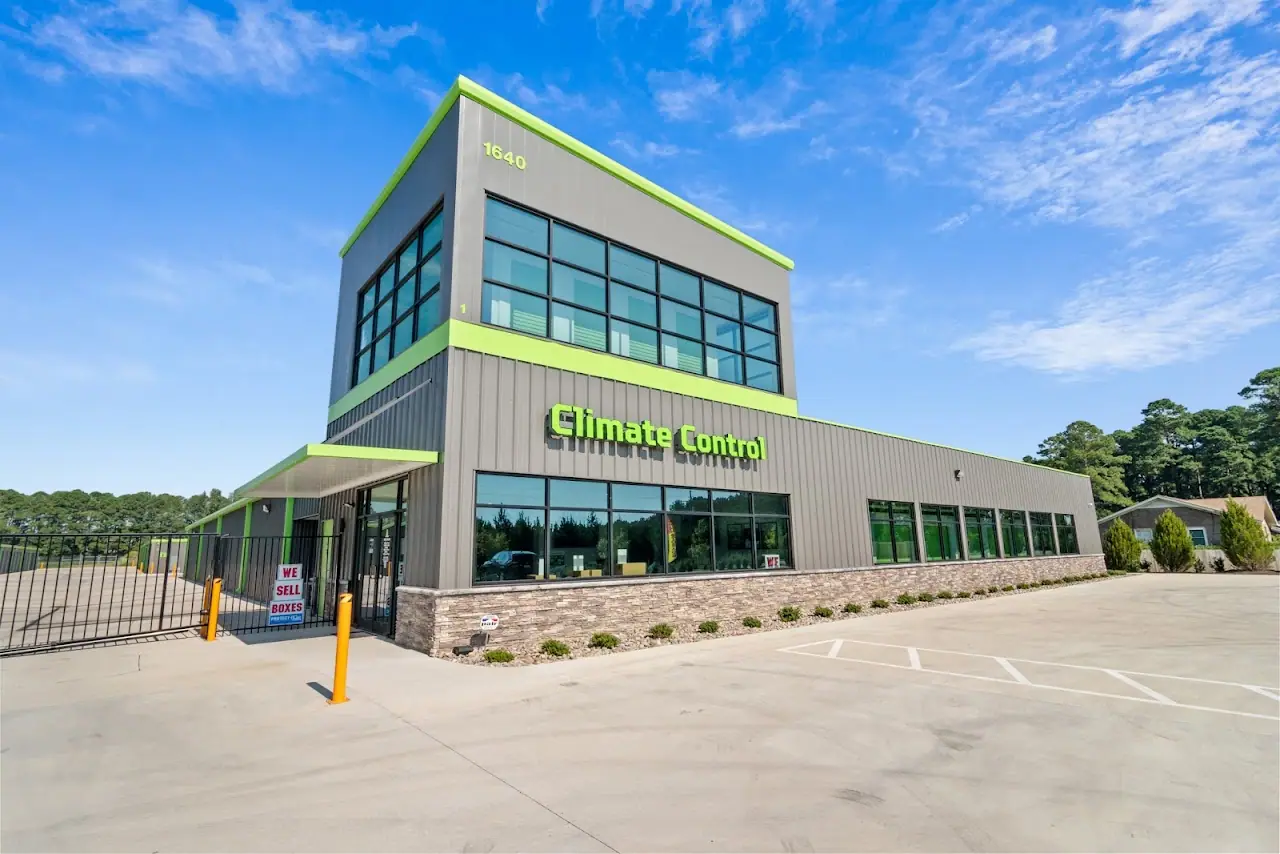 iLockStorage - Greenville, RV storage in Greenville