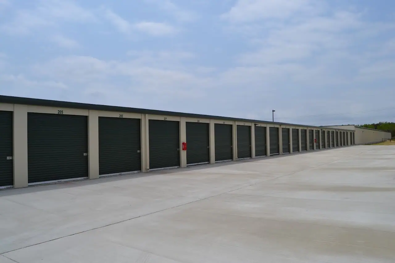 Ample Storage Center, RV storage in Powells Point