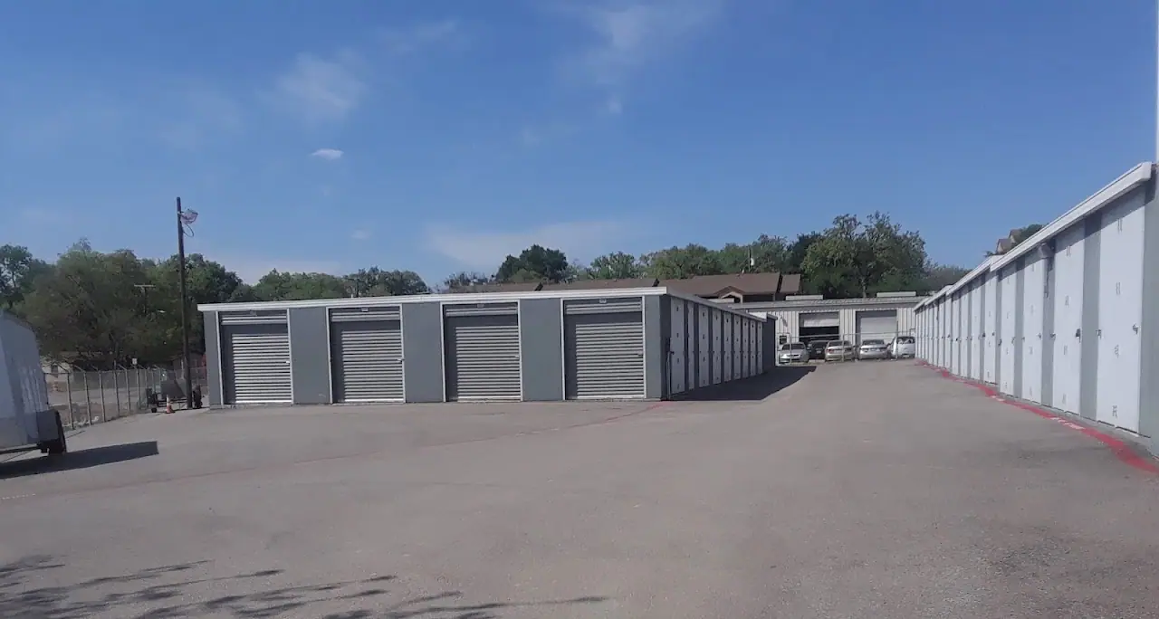 Best Little Warehouse In Texas, RV storage in Irving