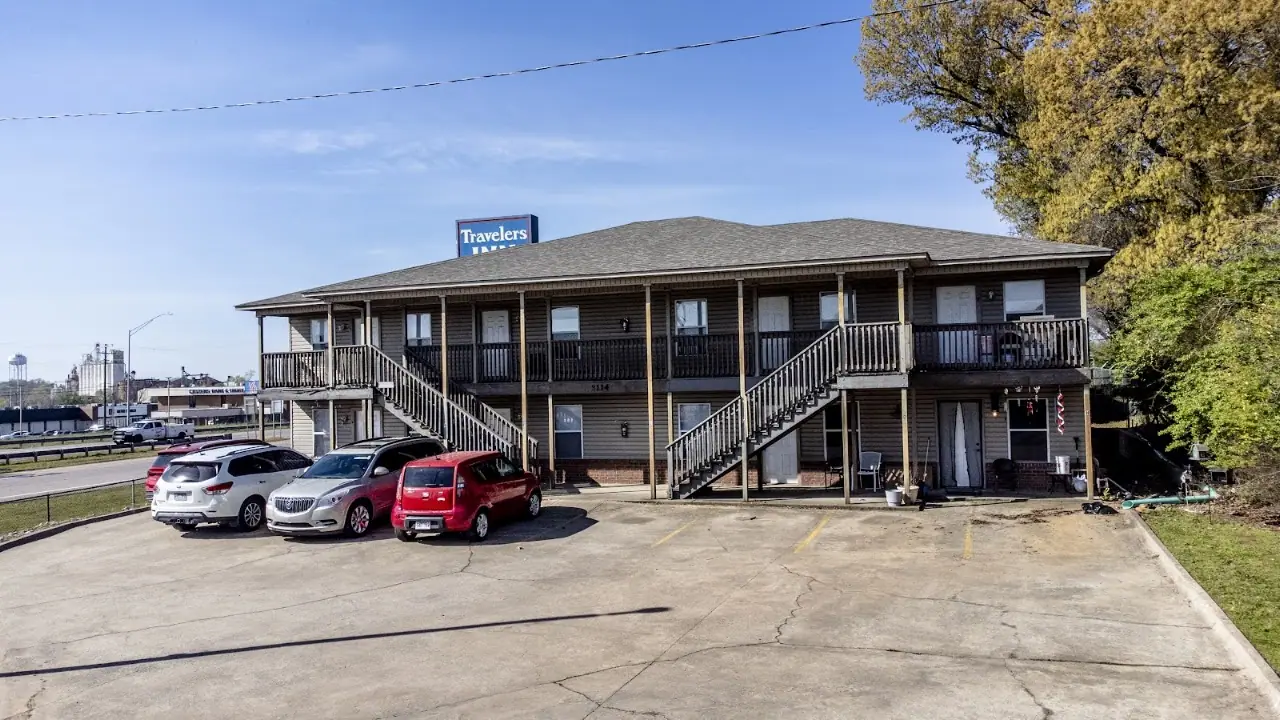 Red Valley Apartments, Mini Storage & RV Lodge, RV storage in Van Buren