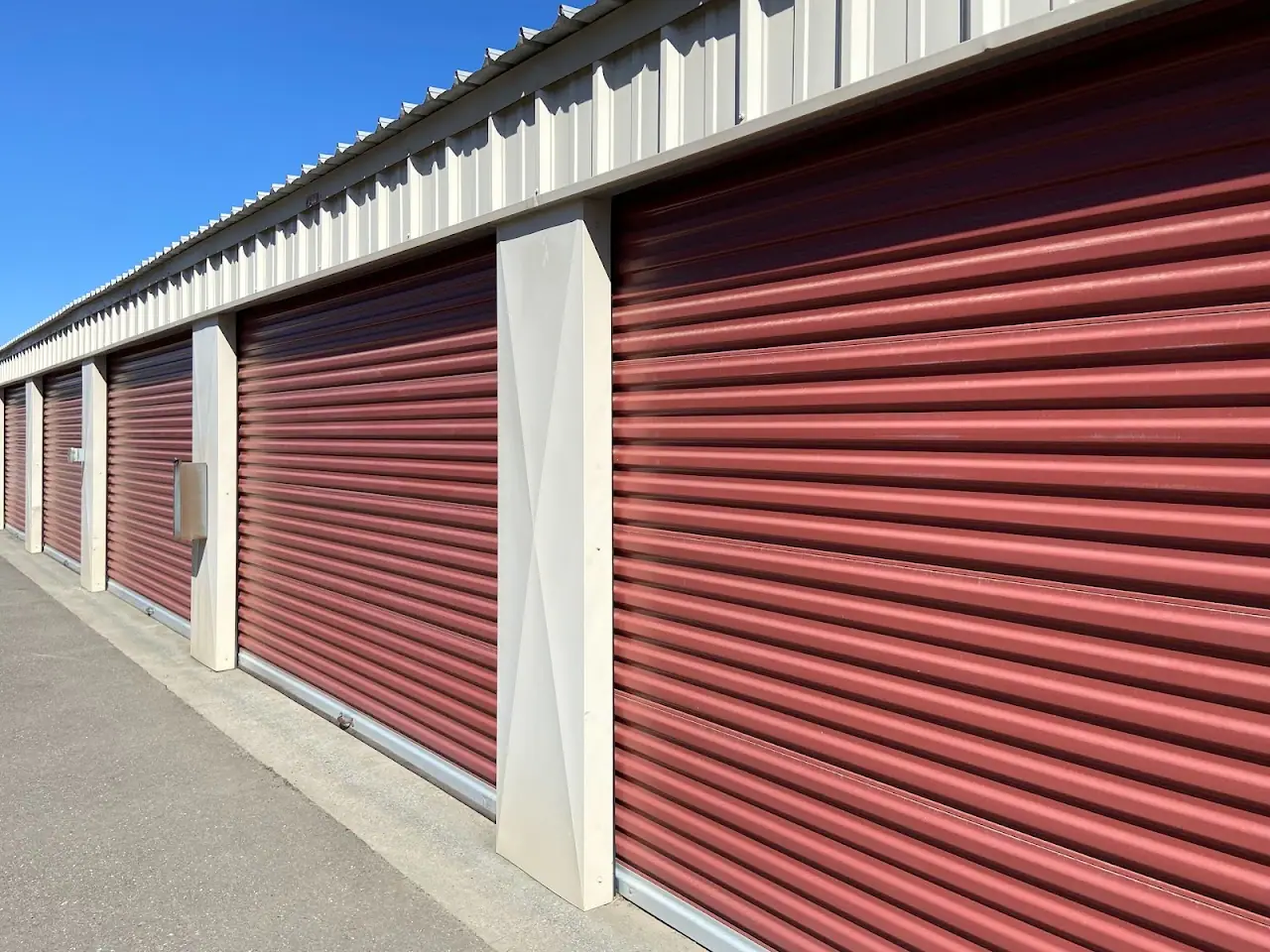 Four Seasons Self Storage LLC, RV storage in Suisun City