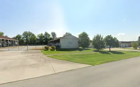 BARDSTOWN BOAT AND RV STORAGE photo 2
