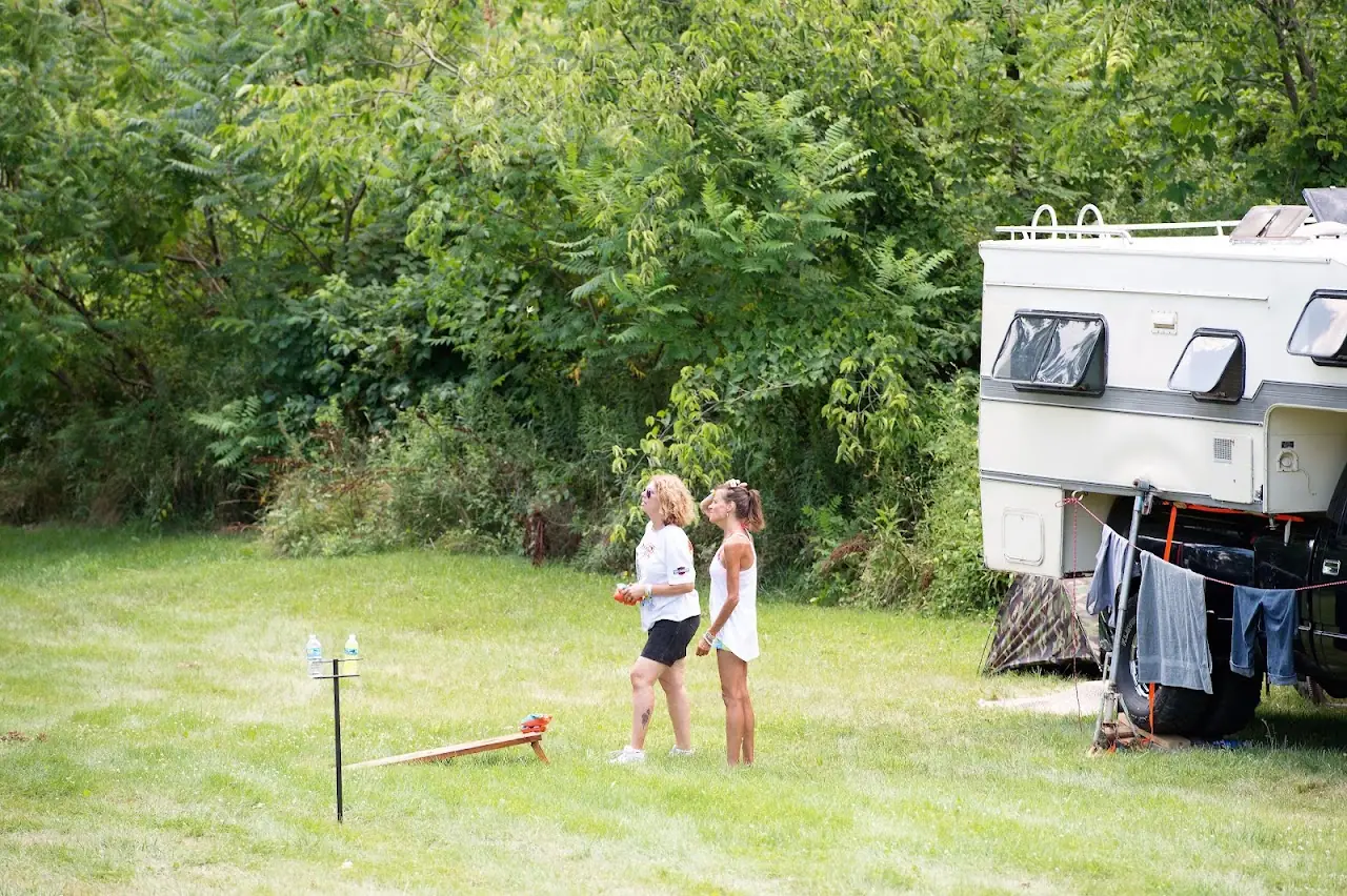 Boot Hill Campground & RV Lots, RV storage in Belmont
