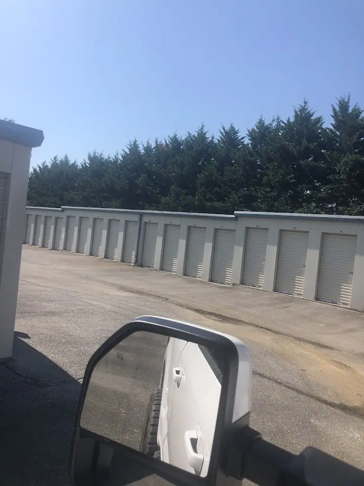 Route 42 Storage, RV storage in Woodstock