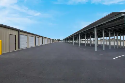 StorQuest Self Storage photo 2