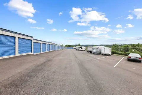 Load and Lock Self Storage - Walnutport photo 3