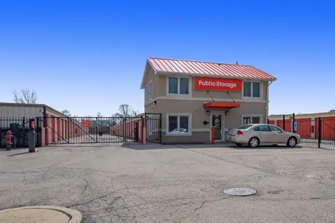 Public Storage photo 2