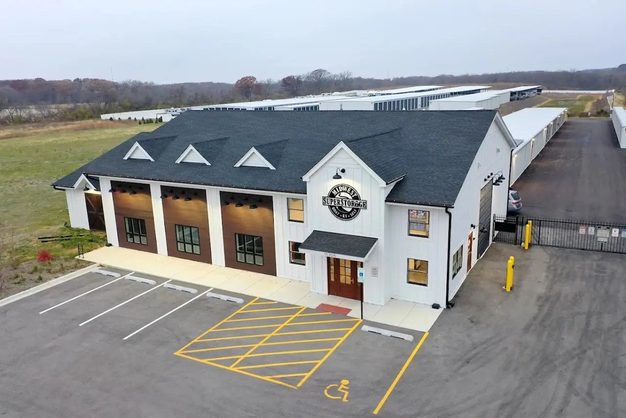 Midwest SuperStorage, RV storage in Homer Glen