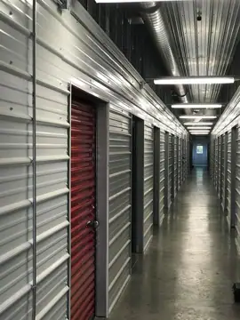 Space 4 Storage photo 2