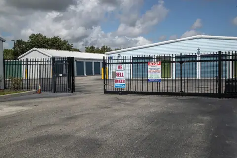 StoreRight Self Storage photo 2